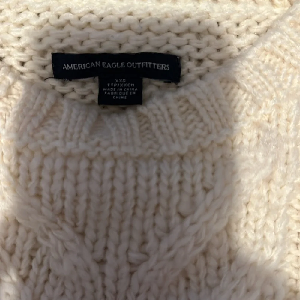 American Eagle Outfitters Sweater - Picture 3 of 3